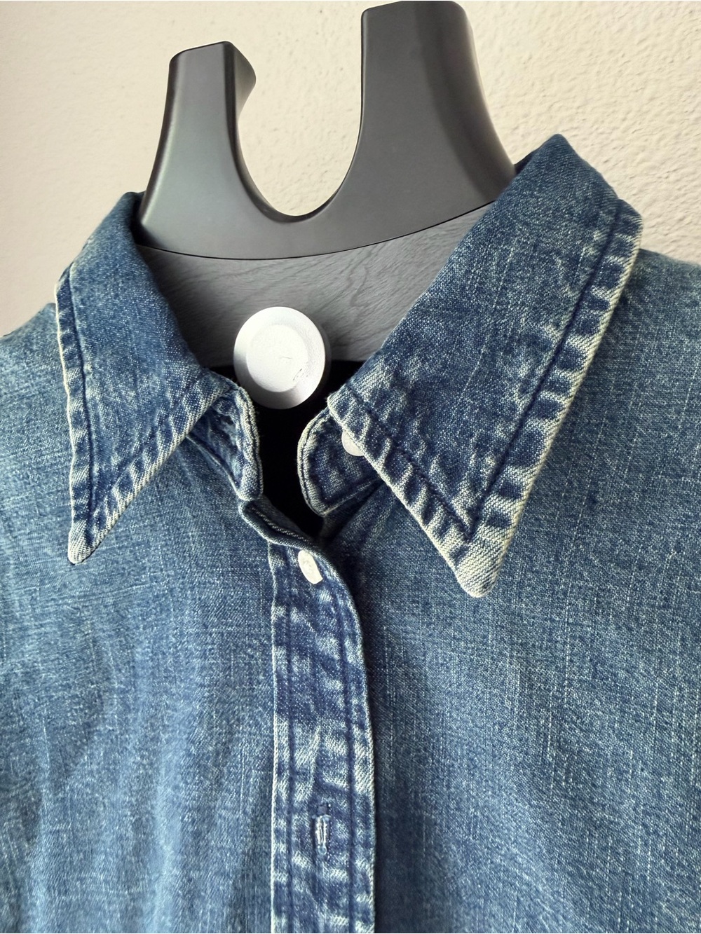Lauren Ralph Lauren Women's Classic-Fit Denim Shirt - Picture 8 of 10